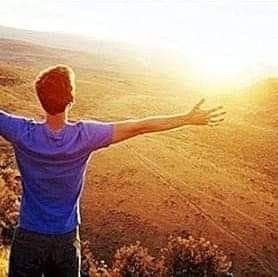 1iinfern9's tweet photo. "sin rencores" 
yo cuando me entero que le está yendo mal: https://t.co/fWhpy2LBEm