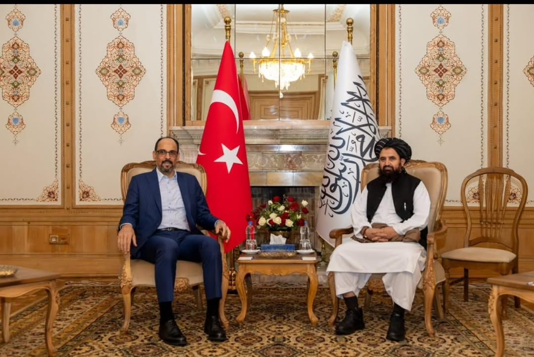 Haqqani02's tweet photo. رئیس استخبارات ترکیه و هیأت همراهش با رئیس عمومی استخبارات افغانستان دیدار کردند و دو طرف بر تقویت همکاری‌ها میان دو کشور تأکید کردند.
#استخبارات
#افغانستان 
#ترکیه https://t.co/VwHhQb9SdM