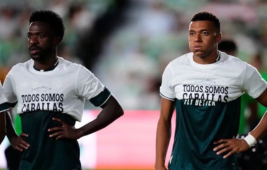 AdriRM33's tweet photo. 🚨 Los insultos desde Marruecos a Abde provocaron el "no" de Mbappé, Vinícius y Konaté a lucir la camiseta de apoyo a Ceuta.

Querían evitar reacciones negativas en el país vecino y decidieron no sumarse a esta iniciativa.

Fue su decisión, hay que respetar.

{ @elmundoes } https://t.co/zrG8qse1Nl