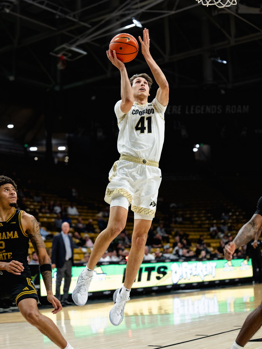 CUBuffsMBB's tweet photo. happy birthday @NickRandall32 🎂 https://t.co/jFa80of1oS
