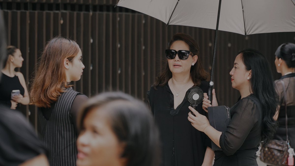 officialjudayph's tweet photo. Behind every ganap, may mas maraming ganap! 😂✨ Here’s a look at the fun that happens behind Shine Artist Management! 🙈🙊

Episode 6 drops tomorrow on @HBOMaxPH ✨

#JudyAnnSantos #CallMyManagerPH #HBOMax https://t.co/7rOnxreNpL