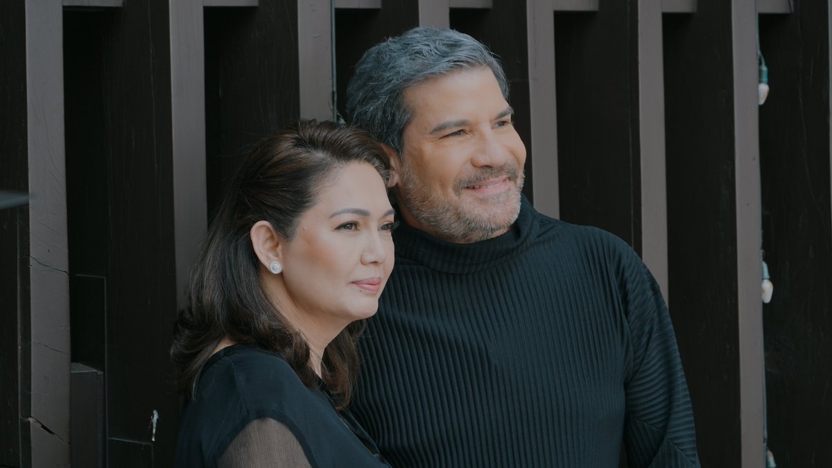 officialjudayph's tweet photo. Behind every ganap, may mas maraming ganap! 😂✨ Here’s a look at the fun that happens behind Shine Artist Management! 🙈🙊

Episode 6 drops tomorrow on @HBOMaxPH ✨

#JudyAnnSantos #CallMyManagerPH #HBOMax https://t.co/7rOnxreNpL
