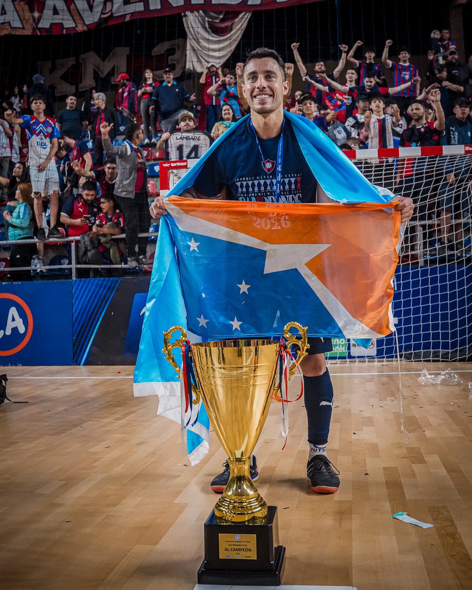 CerroFutsalFIFA's tweet photo. De Ushuaia al Barrio 🔥🏟️

El Campeón del Mundo, “Kiki” Vaporaki, convirtió el primer gol en la historia del ueno Arena Juan José Zapag 🇦🇷🏟️ https://t.co/588ZppKqLb