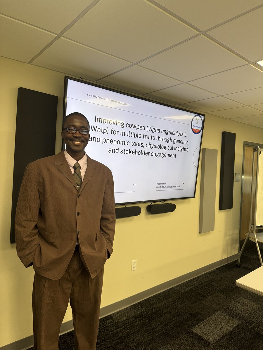 bibakinmade's tweet photo. Successfully defended my PhD yesterday. What a journey it has been!! https://t.co/feWLjqoXnt