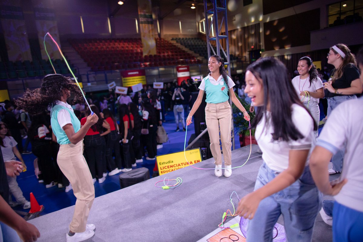 UninorteCO's tweet photo. #UninorteNoticia | ¡Estos son algunos momentos que hemos vivido en la Feria UN Norte para Ti!

Si eres bachiller de 10° y 11° grado, ven y explora el campus, conoce las alternativas de financiamiento y disfruta de todas las actividades que tenemos en tu carrera de interés.

Inscríbete: https://t.co/WQTGHvkpCk 

#Educación #Uninorte #RegiónCaribe #EstudiaConNosotros