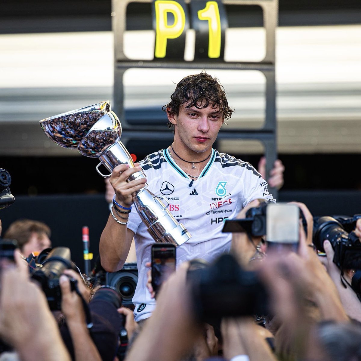 kimipoints's tweet photo. my favorite genre of pics: post podium celebrations https://t.co/YBIZfdEfNi