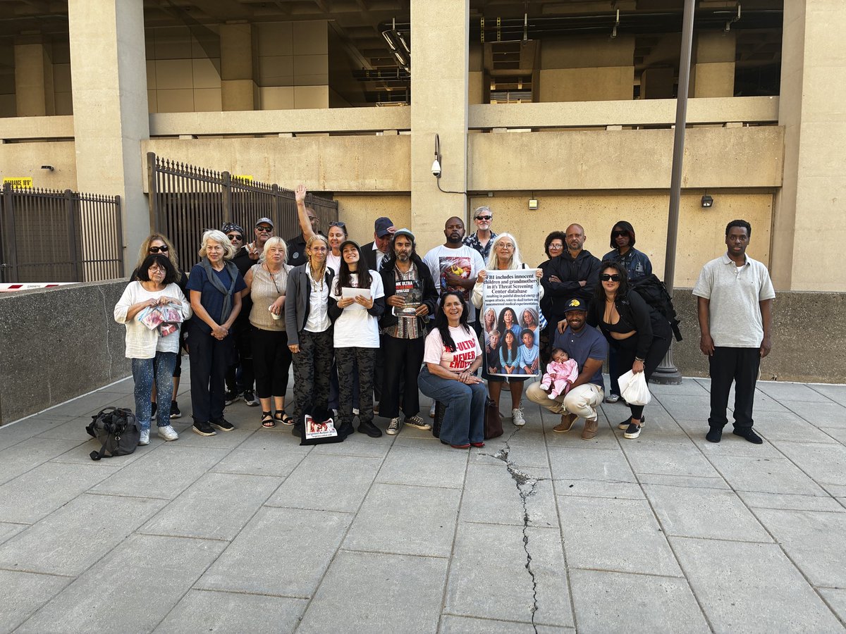 TargetedJustice's tweet photo. At the @FBI demanding elimination of the bogus terrorist list.
MK ULTRA never ended and the bogus terrorist list is a human experimentation and weaponization roster. https://t.co/NVDE7iLhJR