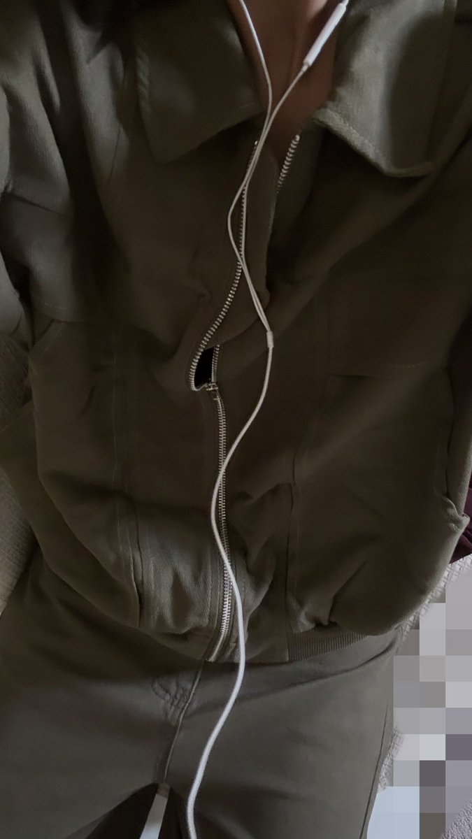 pilx88's tweet photo. 🌪️ 🎧 https://t.co/BiwSEBd9t6