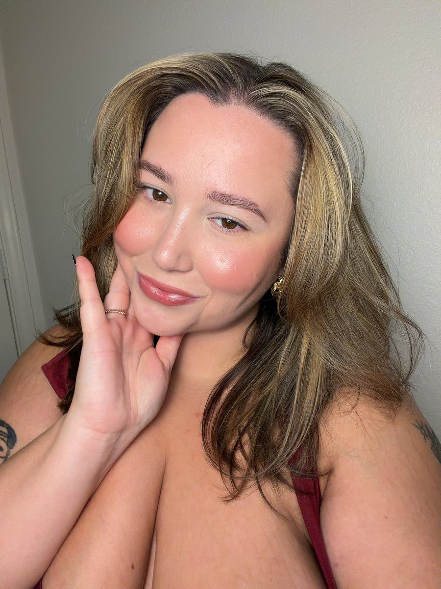 melkteethv's tweet photo. fat and beautiful https://t.co/abNyjmZlgN