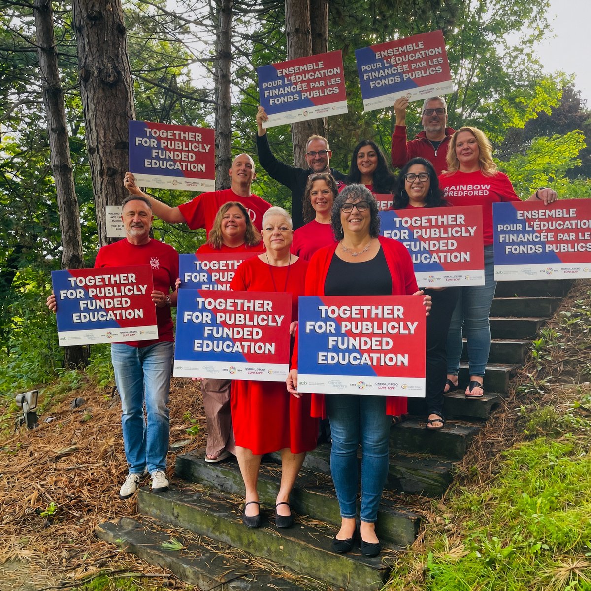 ETFOeducators's tweet photo. Members of the Provincial Executive are sending a united message today during a Day of Action with educators and education workers across Ontario. We are #OntEdUnited and proudly #Red4Ed. https://t.co/Z85pwYzVjo