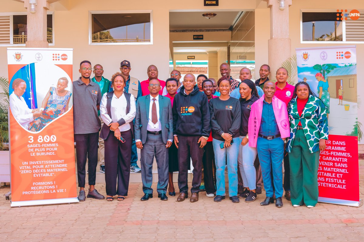 UNFPABurundi's tweet photo. Des sages-femmes fortes pour des accouchements en toute sécurité ! Avec l’appui financier de l’@UNFPABurundi, l’@AnasafBurundi Kira Mama a formé pendant 5 jours 18 membres de ses instances et responsables provinciaux en leadership, management et plaidoyer. https://t.co/7uTUCzB99m