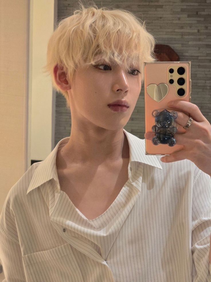 ftalsunoos's tweet photo. the possibility of having blonde sunoo back again very soon... AND SOON PROBABLY MEANS IN THE NEXT DAYS https://t.co/CuBFK5SAer