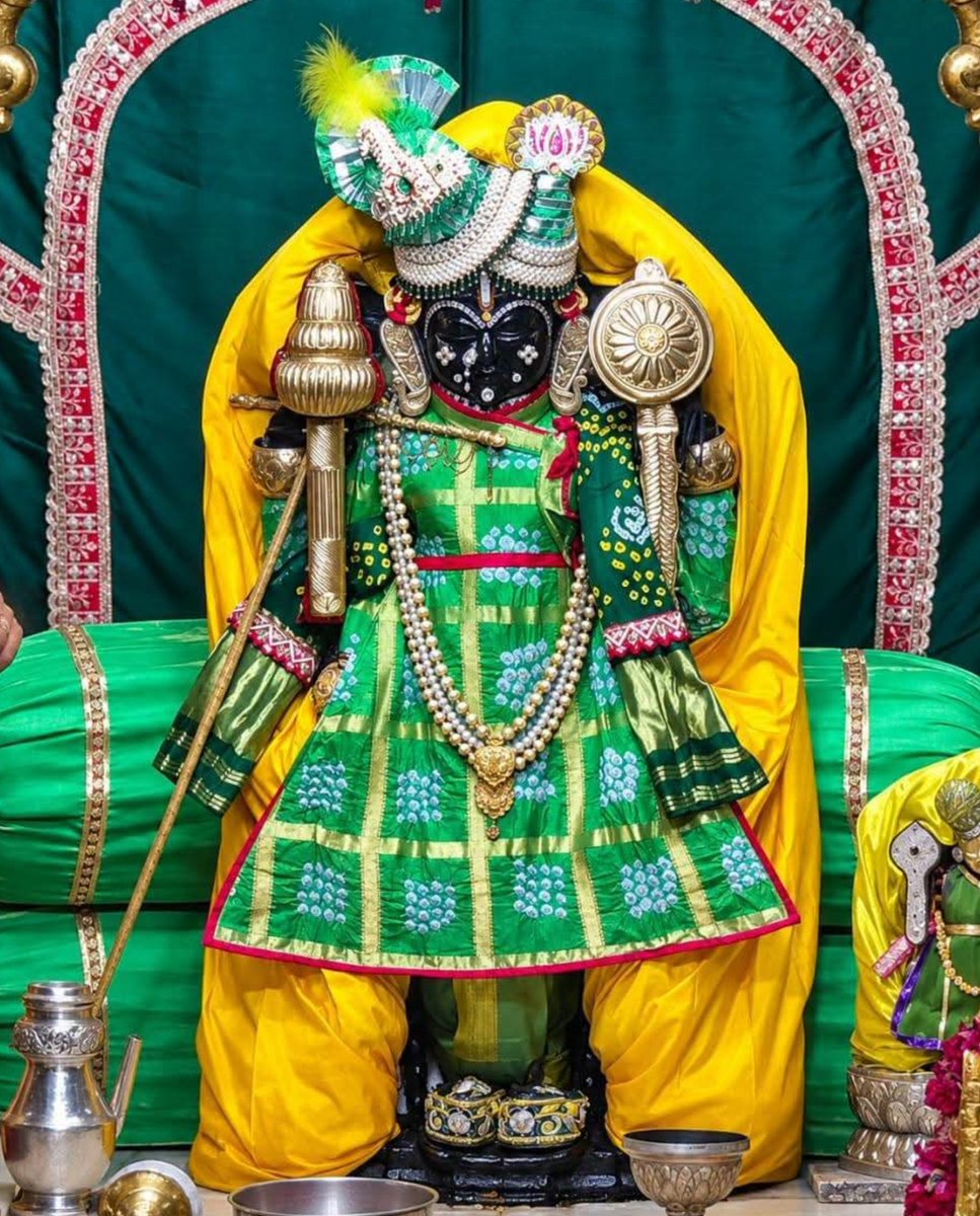 JaiDwarkadhish_'s tweet photo. 🌺 जय द्वारकाधीश 🌺 https://t.co/I1tGFBcW18