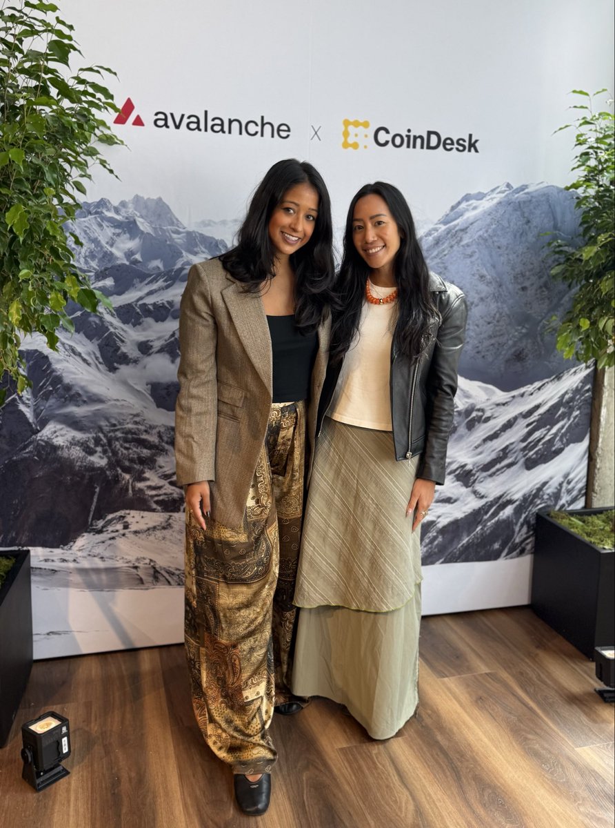 JennSanasie's tweet photo. Meet your:
- Tech crew
- Gaffers
- Camera operators
- Executive producers
- Content producers
- On-air talent
- Audio engineers

Coming to you from @avax Summit on @CoinDesk soon 🔺 https://t.co/ELtDRyy6tl