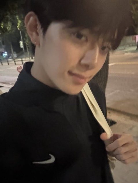ubclaboy's tweet photo. 날 선선해지니까 슬슬 요 사진들이 생각남 https://t.co/4ECY21uOYb