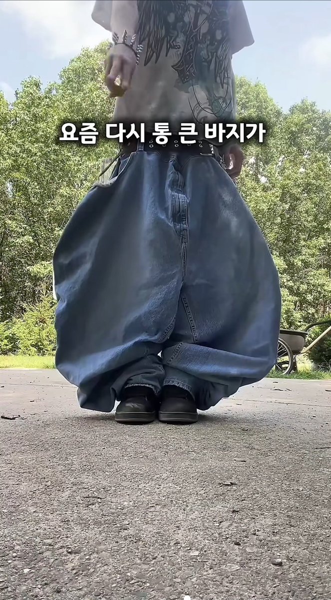 last_sanni1_x's tweet photo. 역시 패션의 세계는 어렵구나 https://t.co/lzu9l1btsQ