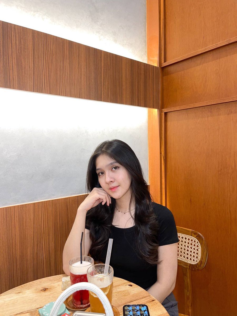 arvindbunkar12's tweet photo. Udah avail ya kak

#bojakarta 
#Availjakarta https://t.co/7jOdGs3xZc