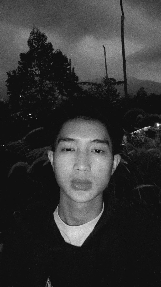iceeecream__'s tweet photo. https://t.co/YYPpWKwJez