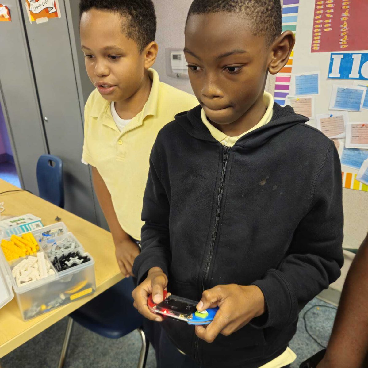 UVIRTP's tweet photo. Future innovators at Julius E. Sprauve School, discover STEM with UVI RTPark’s free afterschool program! Open to grades 3 to 8. Spark curiosity, build skills, and have fun. Register now! #STEM #USVI #Education #Innovation https://t.co/jaRAC8OIjL