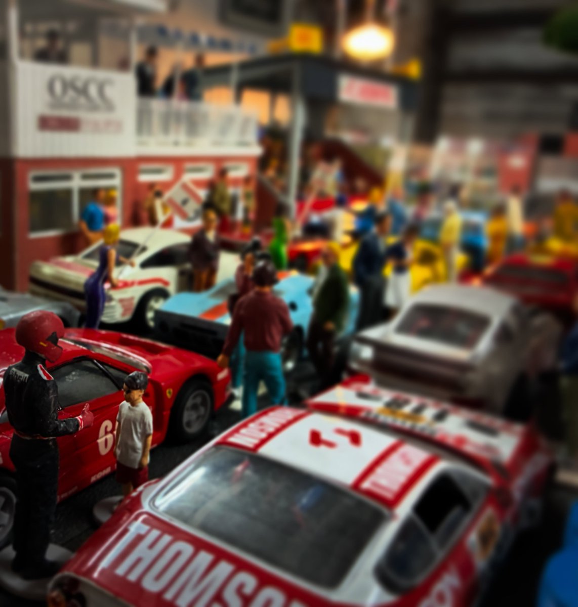 hunterharold258's tweet photo. The grid was pure gridlock and pedigree: original Ferrari Daytona, F40 LM, Porsche RS 3. 0, GT40, and 959. Automotive royalty unleashed at Circuit d’Olopte. https://t.co/Tr0QDflhDG