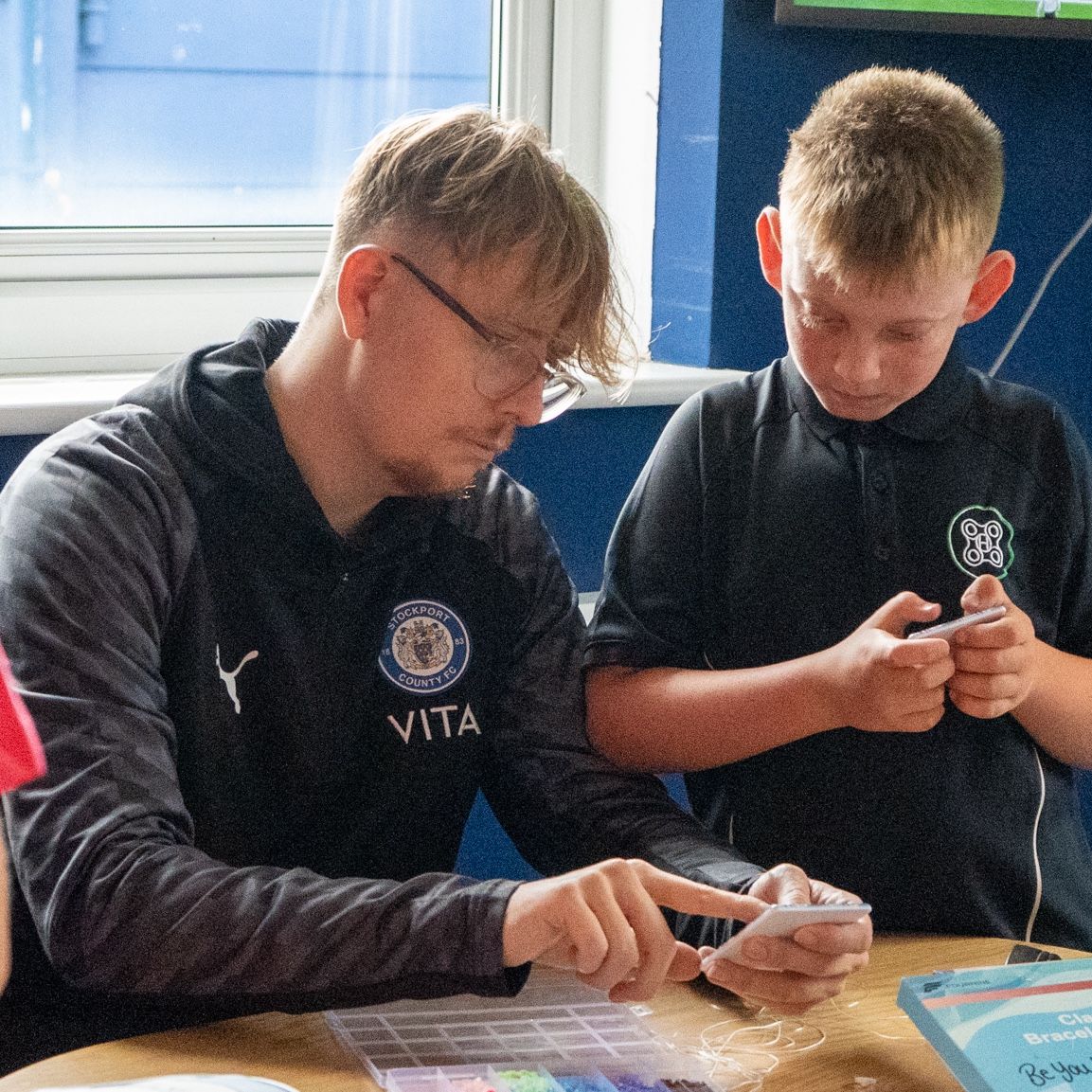 SCFCCommunity's tweet photo. Last week's County Stars Youth Club saw our highest attendance yet - 15 young people enjoying pool, darts, gaming and arts &amp; crafts! 🙌

The sessions give disabled children aged 11-16 a safe space to socialise and make friends. 😁

More info: m.oates@stockportcounty.com https://t.co/IVtwbmPJT4