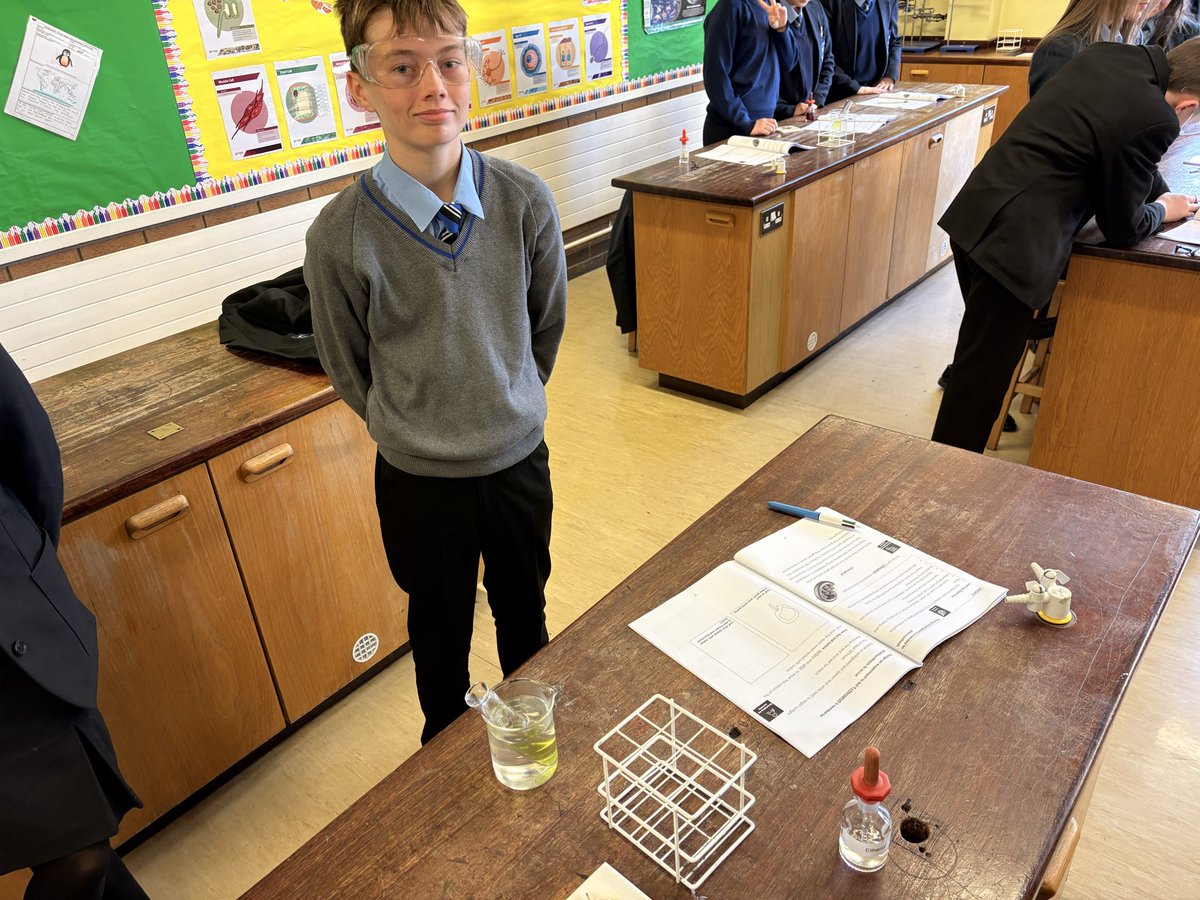 SPCScienceDept's tweet photo. Yr10 diving into the magic of photosynthesis — from light to leaf, they’re testing every step 🌱✨ @StPatsMaghera https://t.co/MnLfMrSUqt