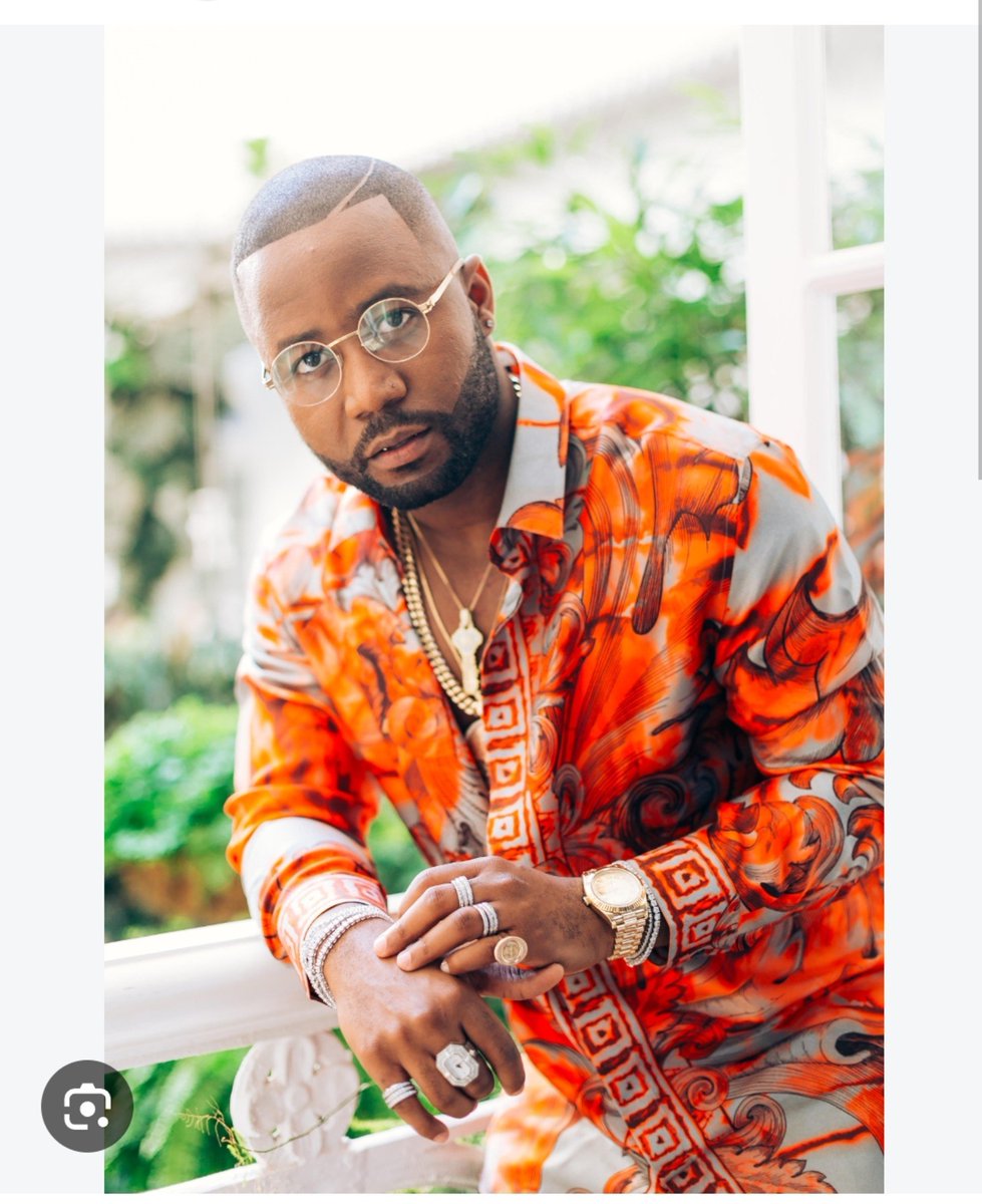 ITguruuSA's tweet photo. Cassper Nyovest is saying MacG #podcastandchill is evil and poison to people. MACg is has employed more than 20 people on that podcast and Cassper is just flexing his success to us who did he empower. Stop destroying a fellow black men.u were quiet during illegal foreigners https://t.co/8eP1oqnuc0