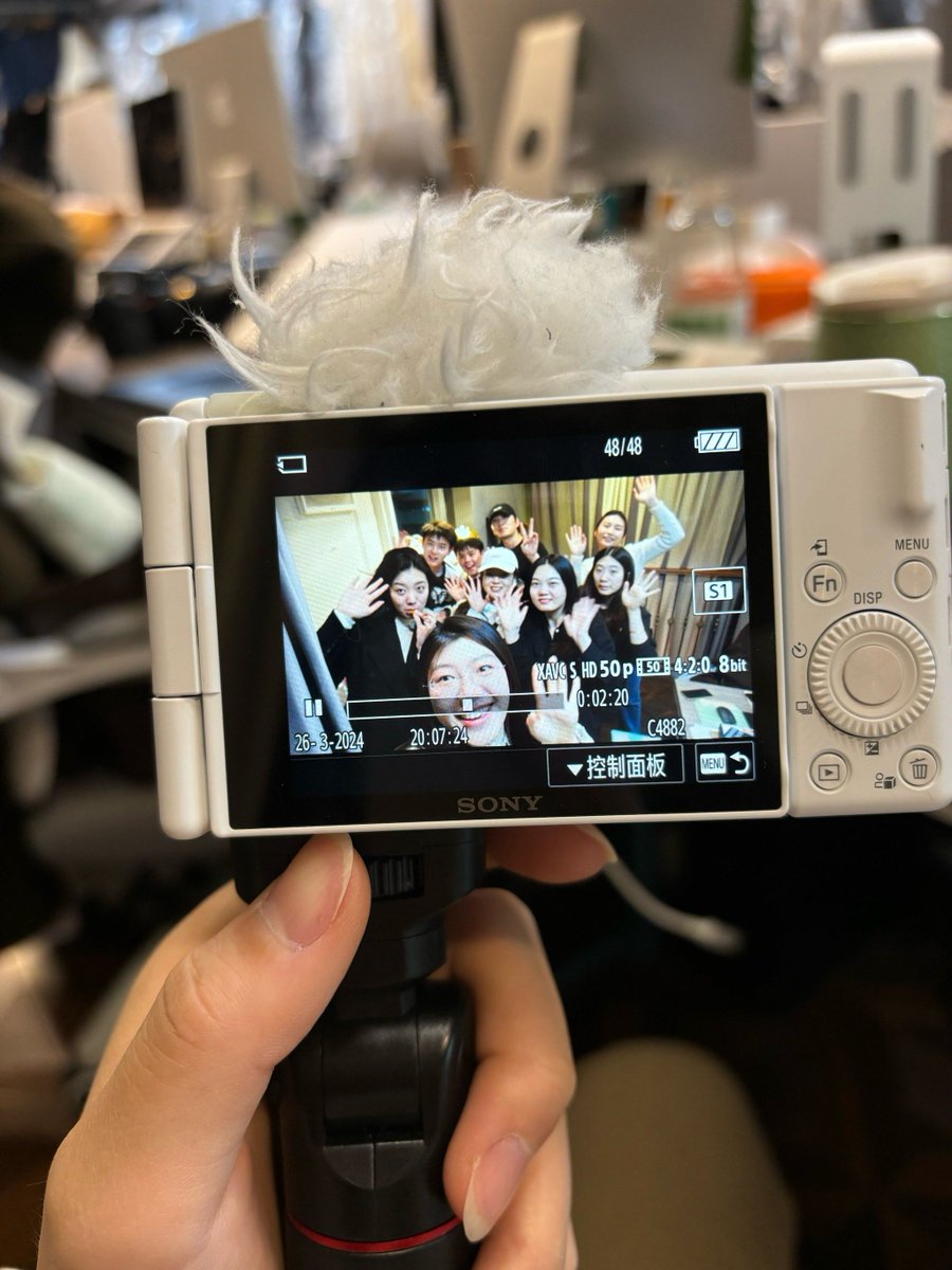 AlbertoHunfawc's tweet photo. Just finished filming the hilarious new variety show ep! Can’t stop laughing — this memory’s gonna make my day for weeks! https://t.co/VxkN8Tdv6p