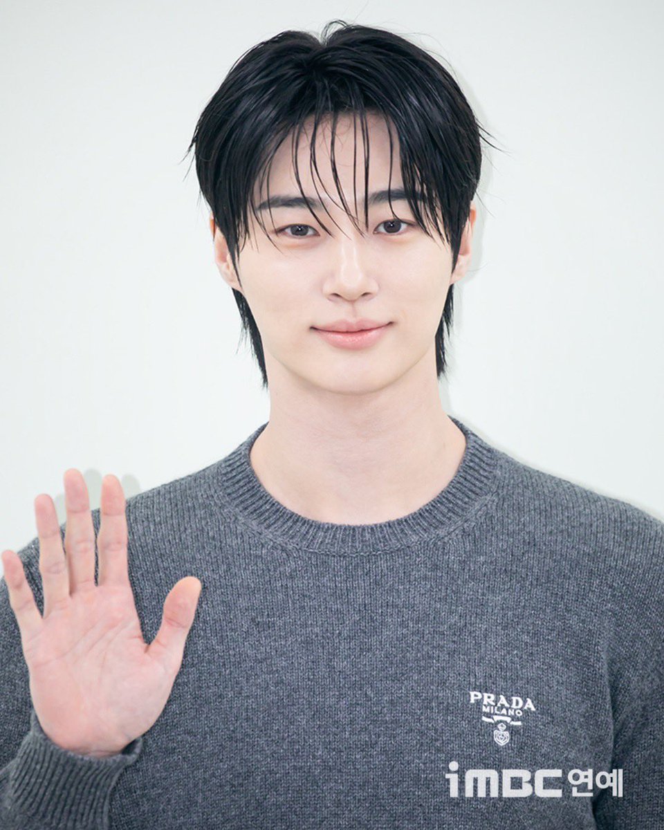 byeonwooseok_th tweet picture