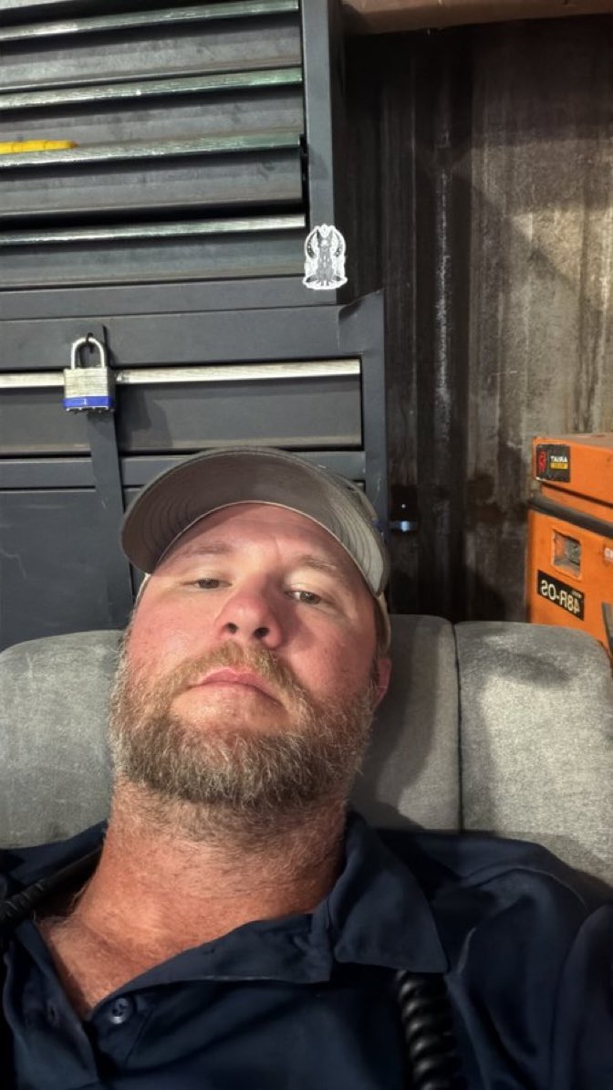 MCharles16967's tweet photo. Tired asf https://t.co/KGIObSoOhh
