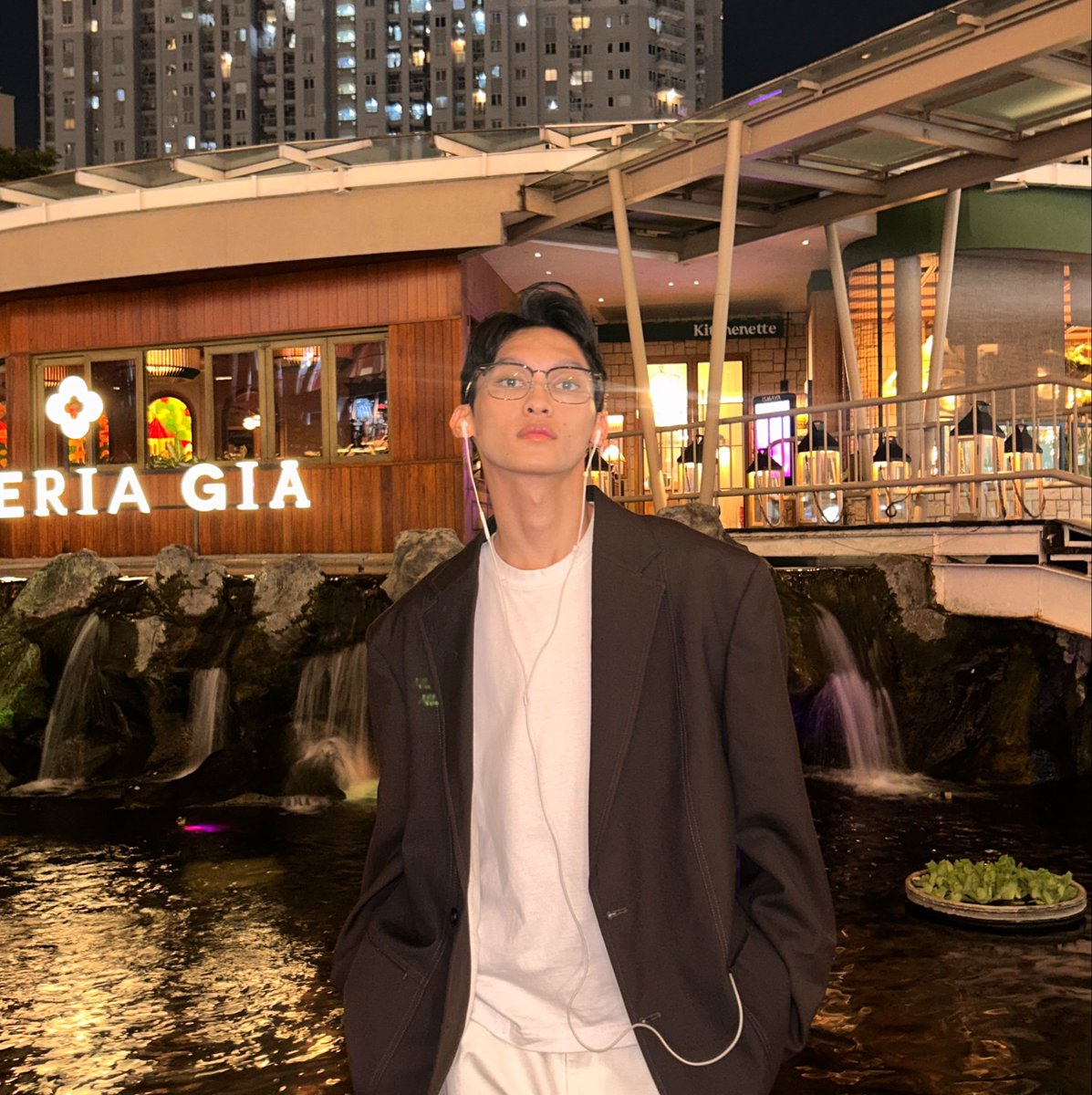 Linggaask's tweet photo. 💼 https://t.co/RrxvPRfpKO