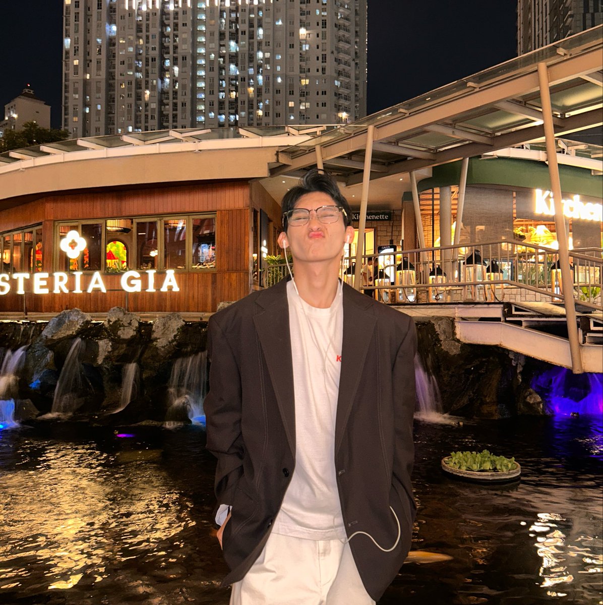 Linggaask's tweet photo. 💼 https://t.co/RrxvPRfpKO