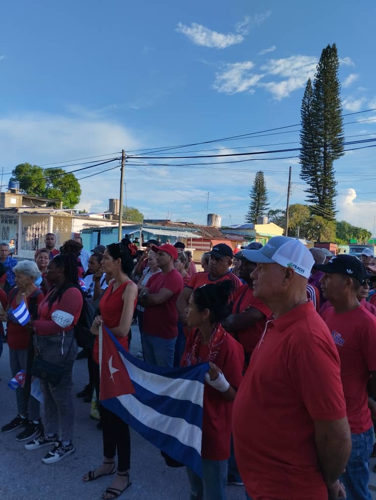 JatDpto's tweet photo. #Jatibonico reafirma su carácter socialista, firme en los principios de #FidelCastro.
#SanctiSpíritusEnMarcha https://t.co/1IiGBrjqCv