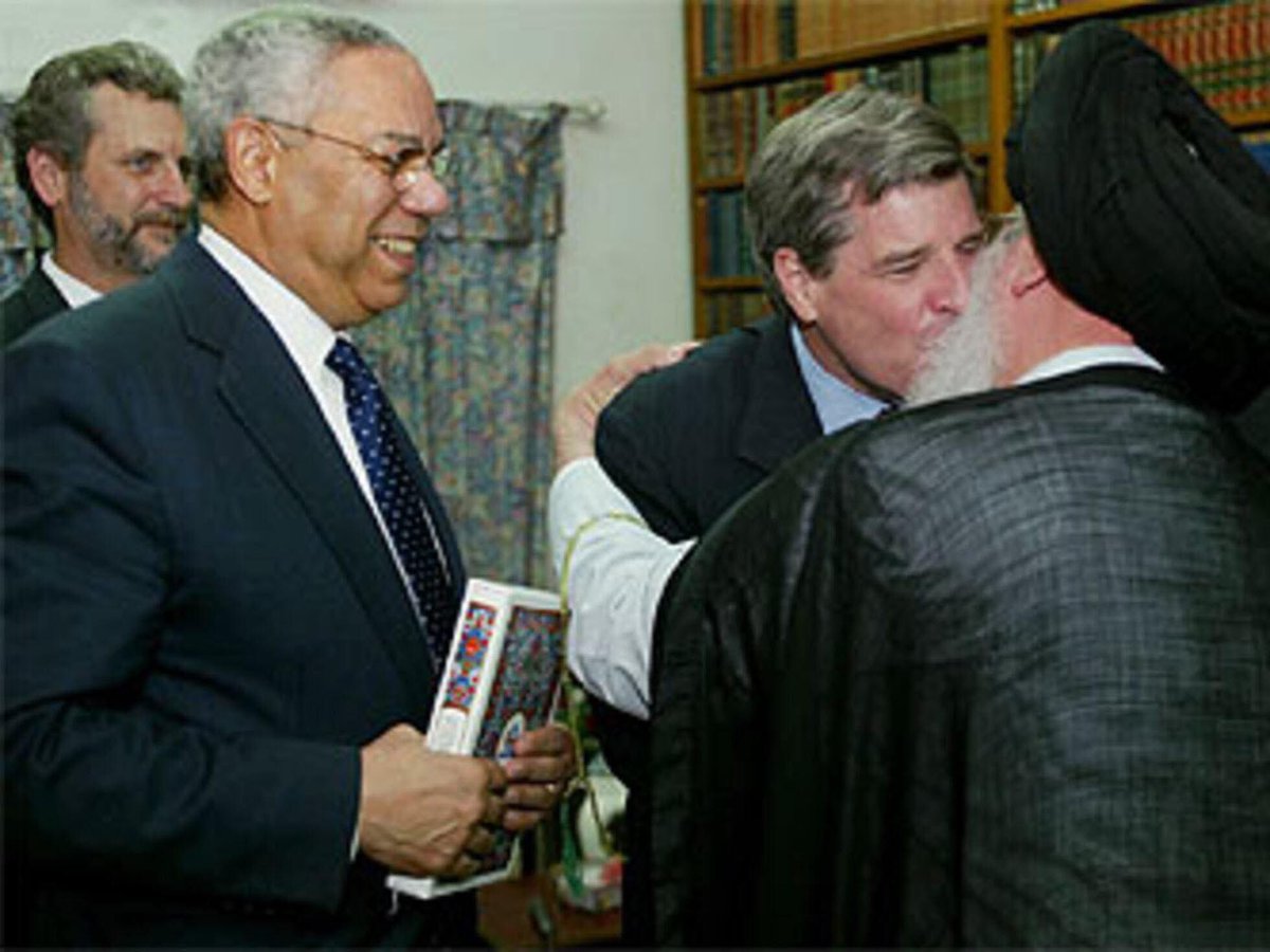 Xshooterrr's tweet photo. > Shia siding with America against Sunnis in Iraq, 2004

> Shias siding with America against Sunnis in Yemen, 2026

But Jolani is traitor. https://t.co/4z9o1JMd9f