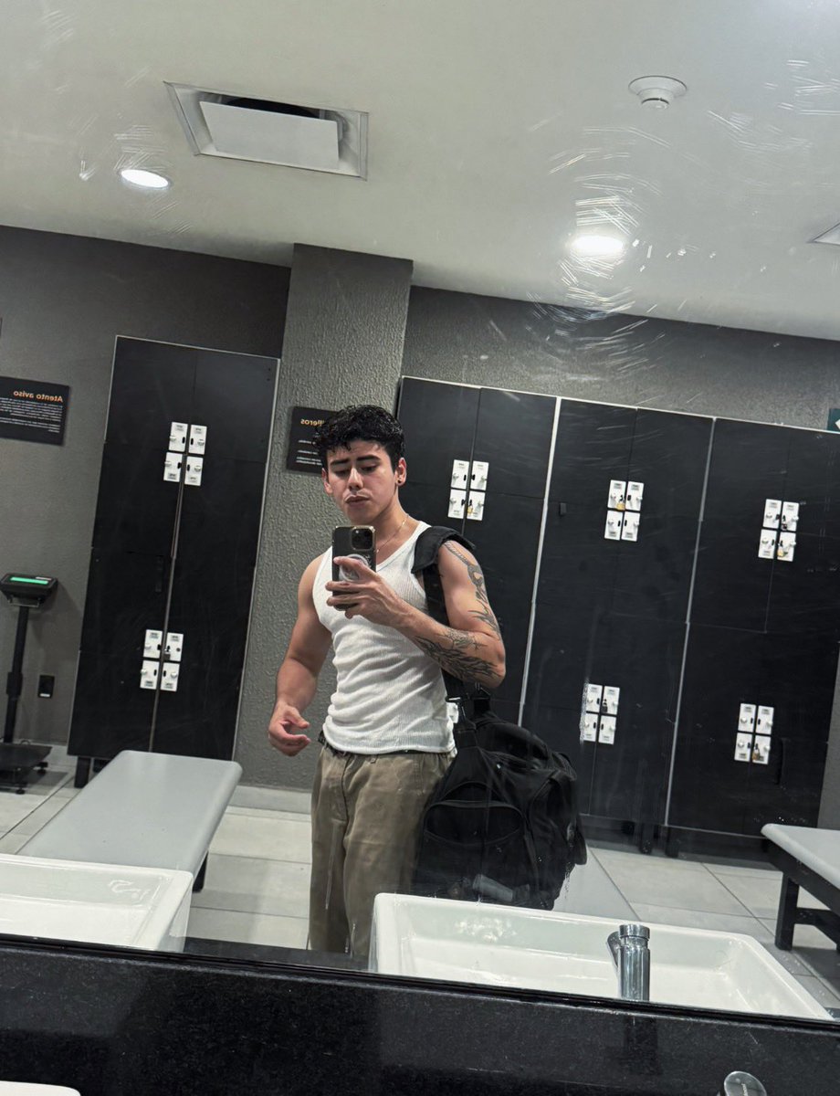 2221daniels's tweet photo. Ya entrenaron https://t.co/uakYUTWx62