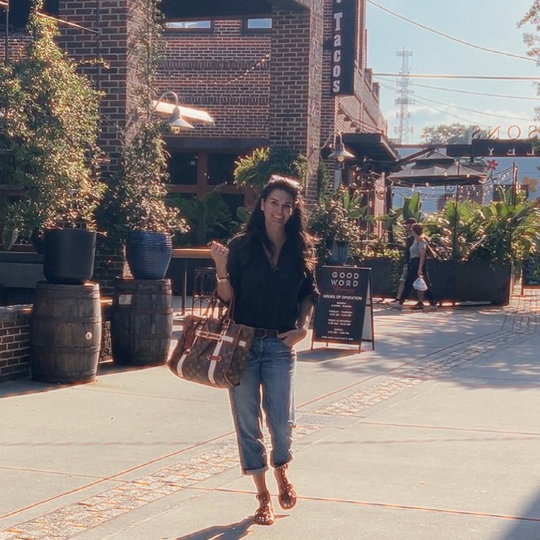 AngieHarmonp's tweet photo. Director job 🎬 https://t.co/p7TG1R6gw1