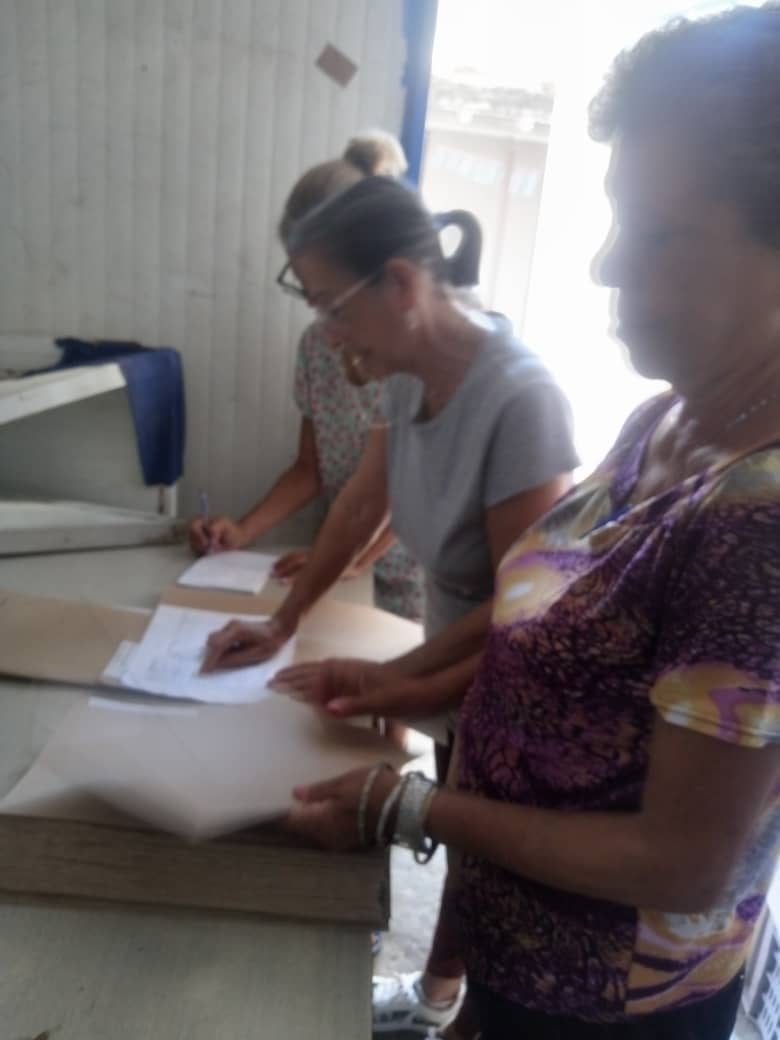 ABausat2026's tweet photo. El Consejo Electoral Provincial de Villa Clara inicia la visita a los responsables de archivo de gestión por las áreas de Supervisión y Transporte seguimos fortaleciendo la actividad archivística en el órgano electoral. https://t.co/uVieIWStPd