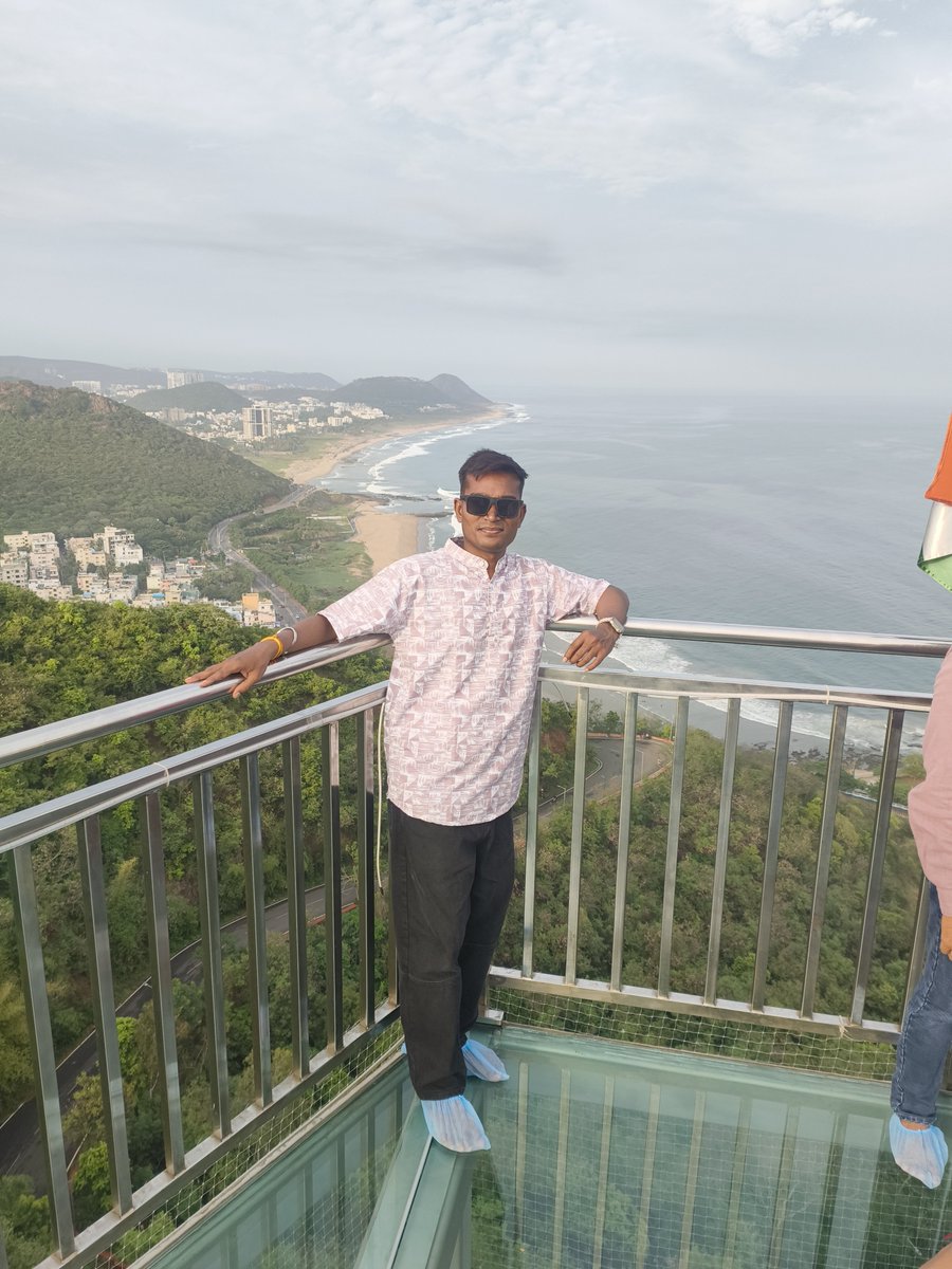 heymnoj's tweet photo. Vizag, you beauty 😍 🏖️ https://t.co/iwngd2APCT