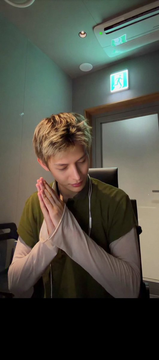 kriselatuan01's tweet photo. Jamie tau gk ya segemesin apa dia🥺 https://t.co/Ntj1tEUhDX