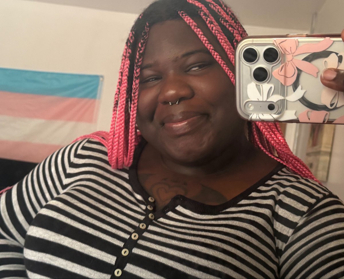symonelvy's tweet photo. I am now legally Symone Ivy! Nice to meet you :) https://t.co/SEPNJEBklS