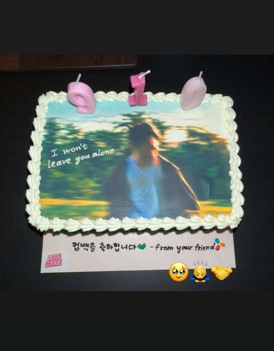 merlynsie's tweet photo. CJ group ให้เค้กมาร์คลีมา 🐯🎂

“ยินดีด้วยกับการคัมแบค - from your friend”

เทียนเป็น 9/10 วันปล่อยเพลง My Friend 🥹 https://t.co/1qLDUgC6P0