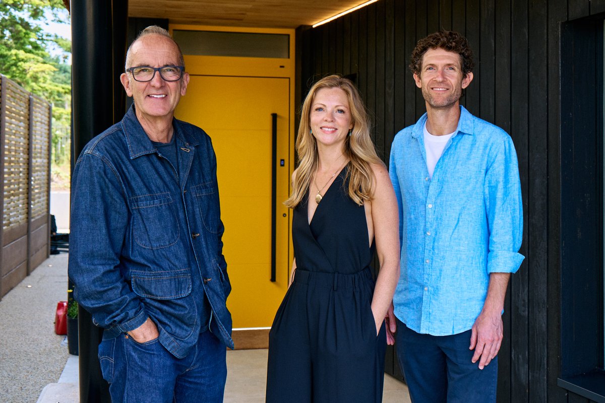 envypost's tweet photo. New builds. Big ideas. Extraordinary homes. 🏠

Grand Designs is back tonight at 9pm on Channel 4, with four brand-new builds and two long-awaited revisits.
Every Wednesday night on Channel 4.

Post Production: ENVY
Production Company: Fremantle https://t.co/Vd9VdatQjv
