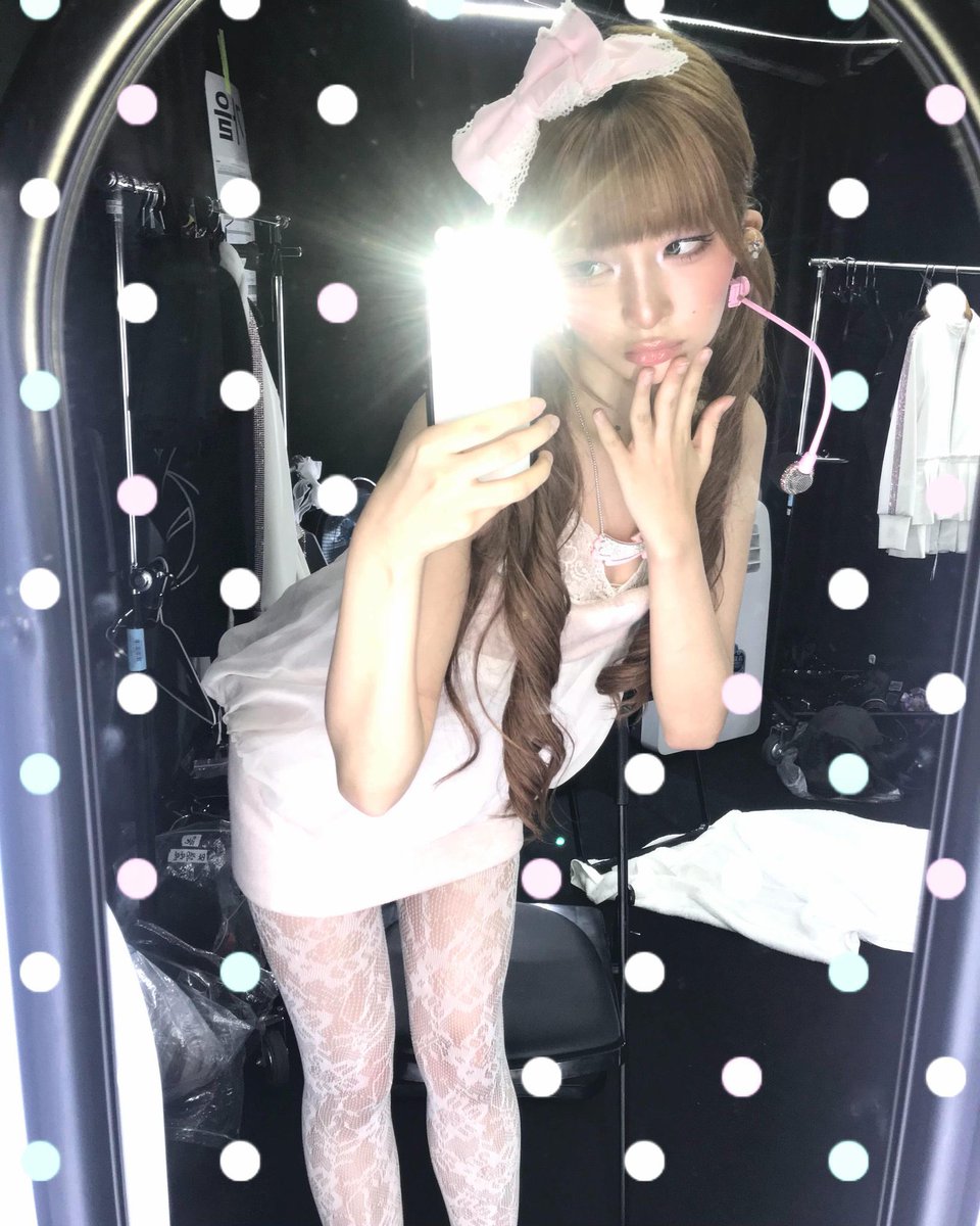 REIslast's tweet photo. ✌️Okane kasegu watashi wa sutaa.✌️ https://t.co/gbD4fkNqwH