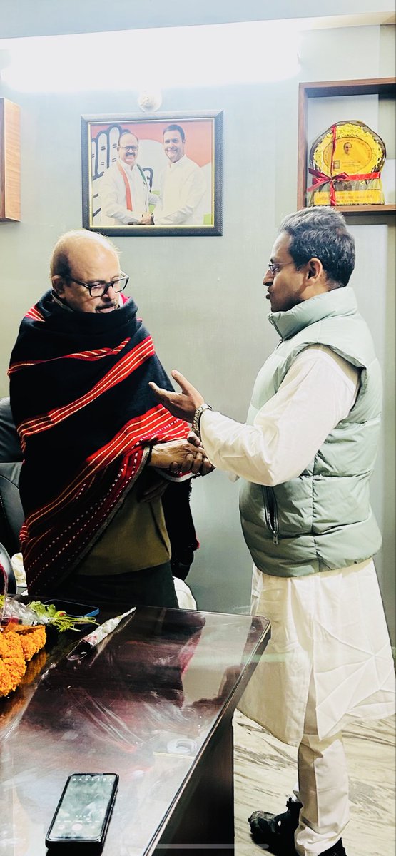 anand_author's tweet photo. माननीय सांसद कटिहार और बड़े भाई @itariqanwar साहब के अच्छे स्वास्थ और जल्द रिकवरी के लिए ईश्वर से  प्रार्थना करता हूँ। https://t.co/truZUxaJW6