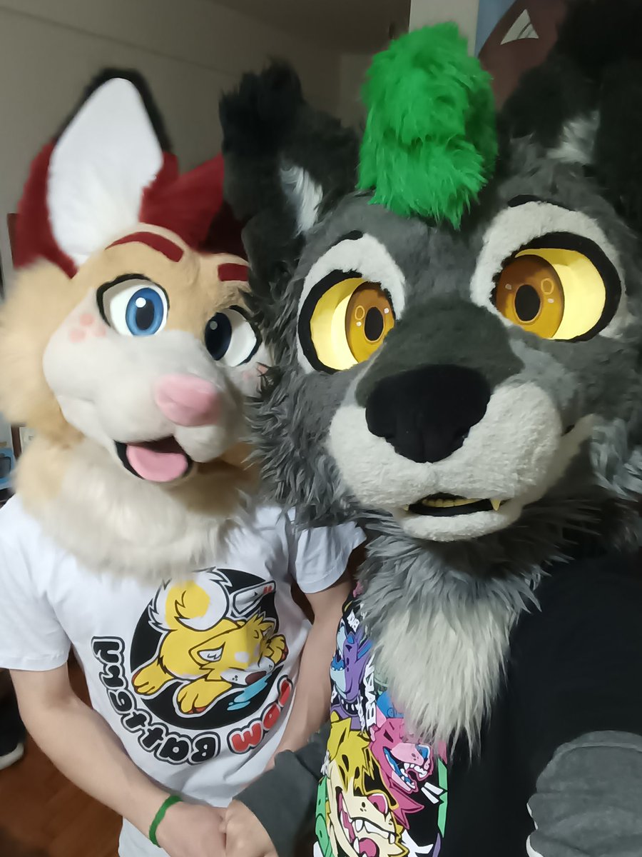ZylyTheFox's tweet photo. Our first date was nice 👉👈

We even watched São Paulo vs Boca. Boca won, because Argentine football is better, right @AlexiW0lf ? 😅 https://t.co/3r2zv2PkLl