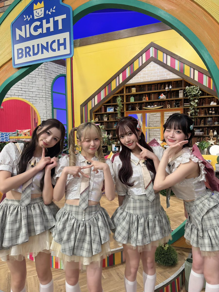 onefive_music's tweet photo. TBSテレビ 「#よるのブランチ」
ご覧いただき、
ありがとうございました🌙🩷
ㅤ
10月から初のZeppツアーがあります🎤
@​onefiveの全てを詰め込むライブ、
ぜひお越しください🔥
🔗https://t.co/KQb1X1q1lE
ㅤ
#onefive #よるブラ https://t.co/84sFPqt2kO