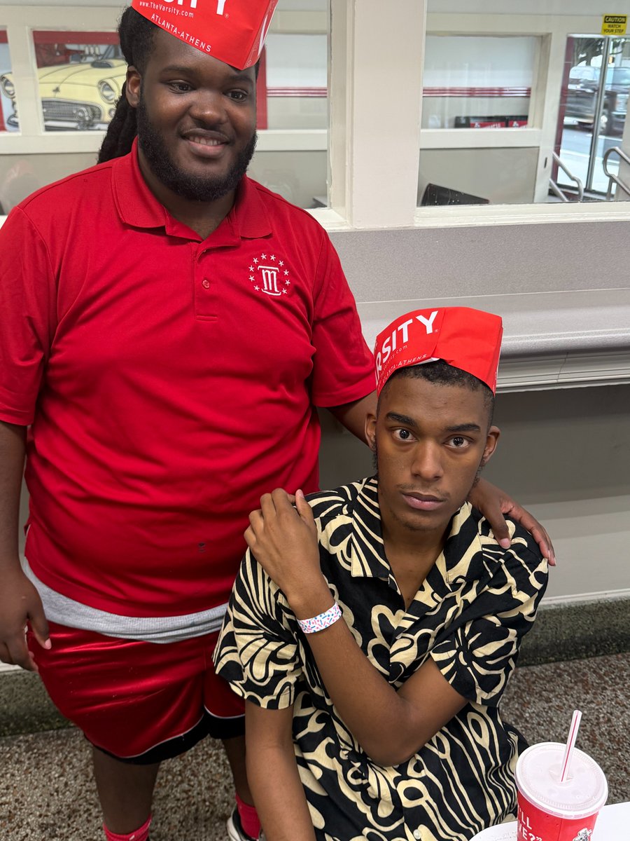 montgcitypandr's tweet photo. TRC had a blast at the Sloomoo Institute in Atlanta! 🎉 Afterward they hit Varsity for some good eats. And those hats… absolutely adorable! ❤️✨

#TheVarsity #SlooMooInstitute https://t.co/GrVweb2sDM