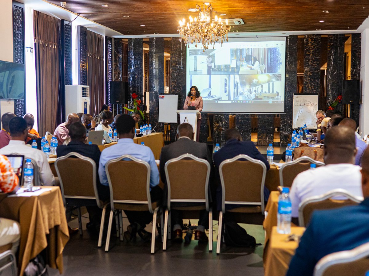 UNDPSierraLeone's tweet photo. Stronger partnerships. Better results for communities. #UNDP 

@UNDPSierraLeone’s two-day workshop commenced and is equipping implementing partners to plan, deliver and track programmes more effectively with accountability, inclusion and responsible use of resources at the core. https://t.co/mqC5gQQVxf