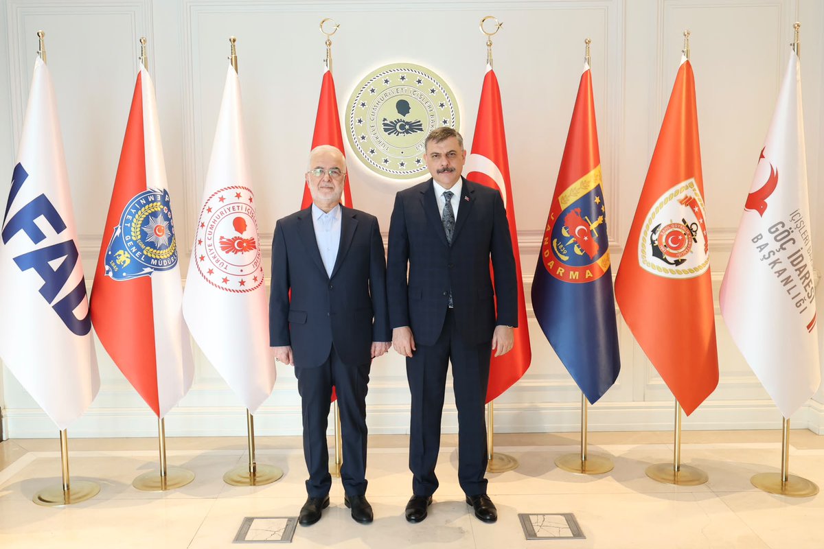 trtworld's tweet photo. Turkish Interior Minister Mustafa Ciftci meets his Iranian counterpart Eskandar Momeni in Ankara https://t.co/9jLsiCdY2O