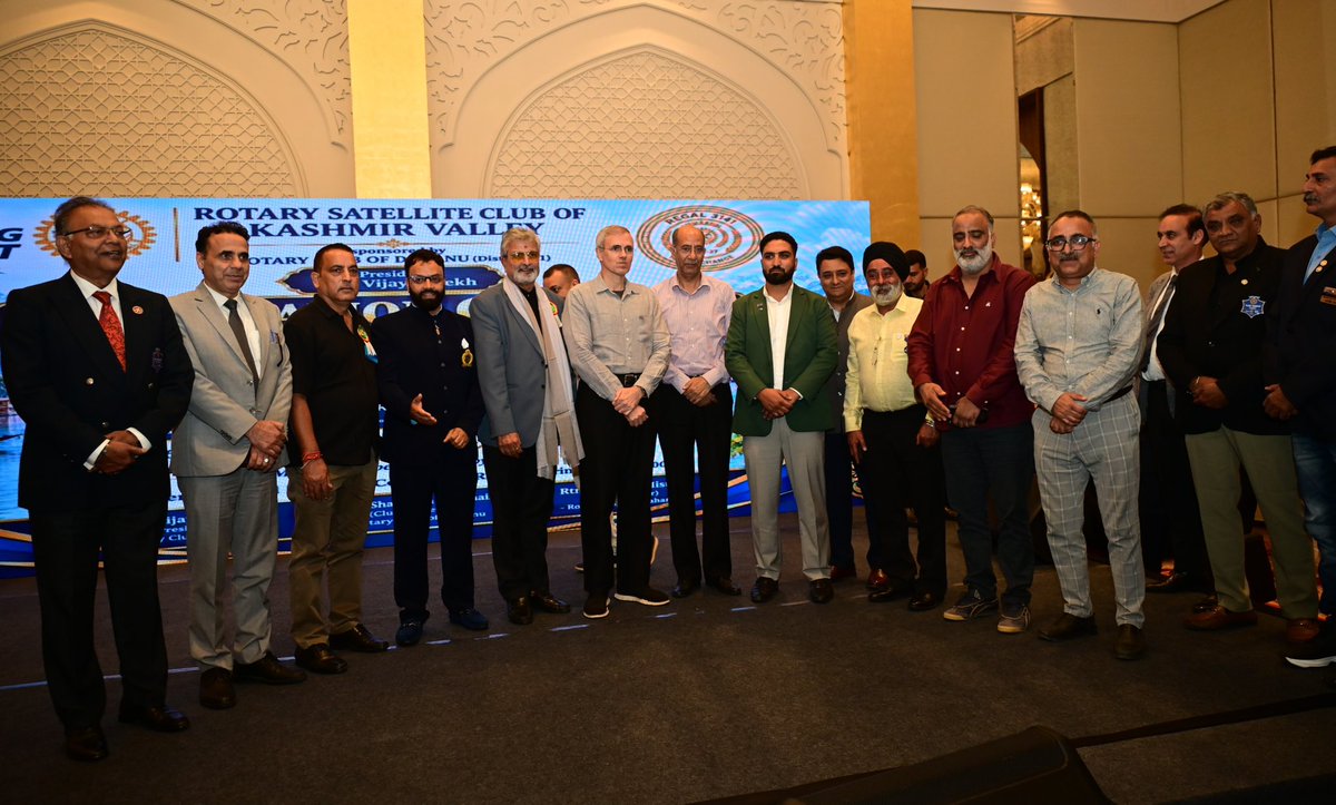 CM_JnK's tweet photo. Chief Minister inaugurated the Rotary Satellite Club-Kashmir Valley in Srinagar today. 

The Chief Minister wished the new team well for their future work. https://t.co/V4e2sc3aFG